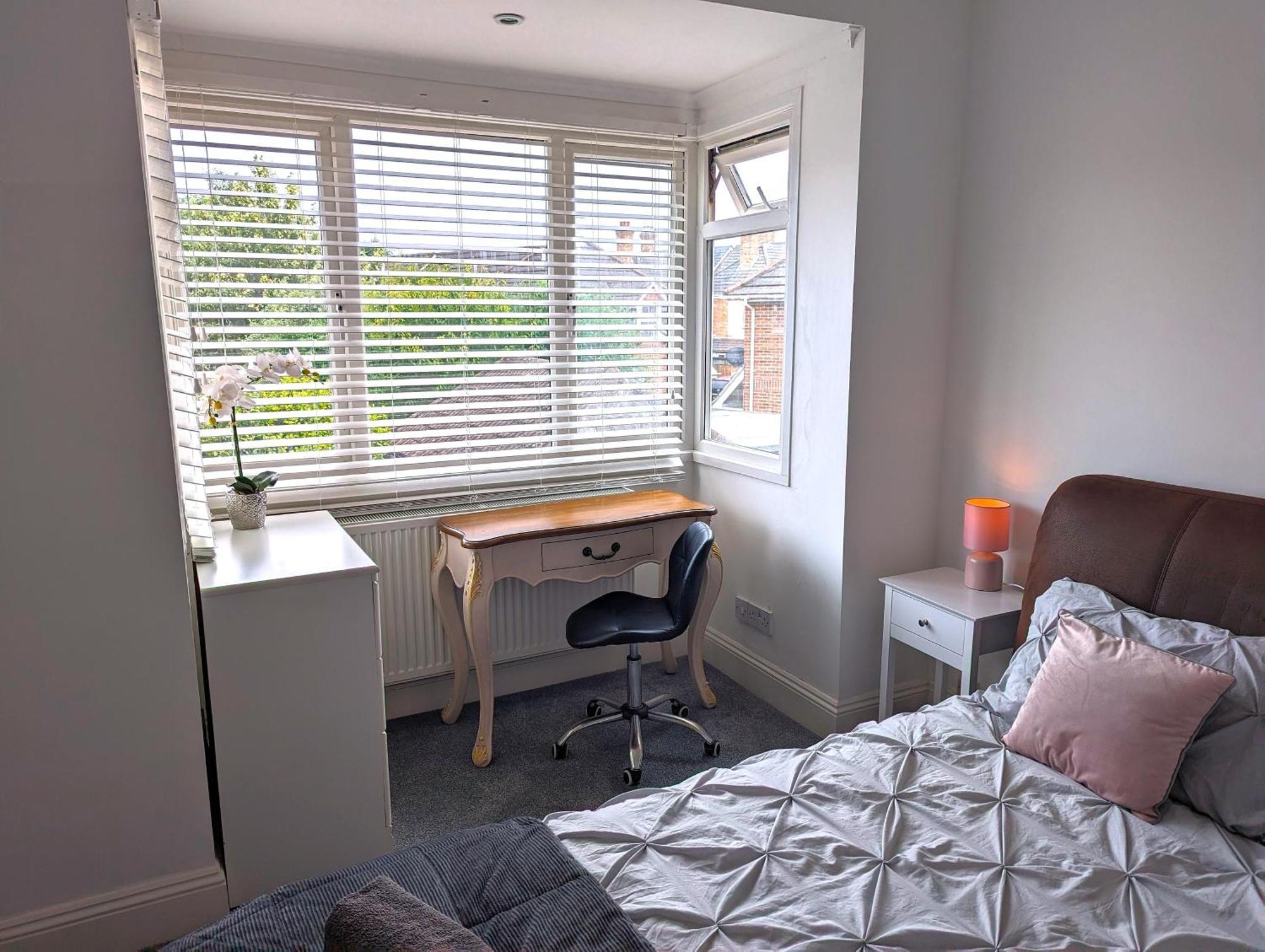 Cosy Bee And Apartment Bournemouth Exteriör bild